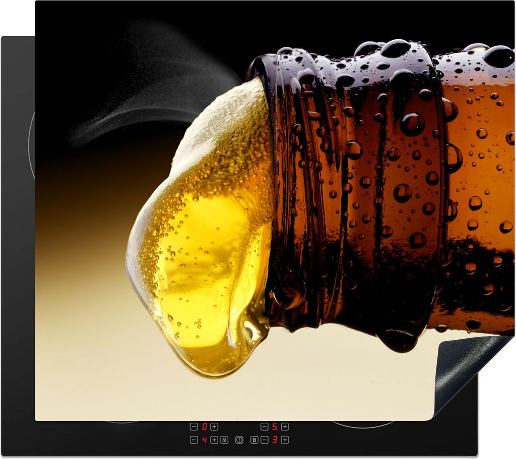KitchenYeah Herdabdeckplatte Einschenken von Bier aus einer Bierflasche , 59x51cm, Küche Deko, Glaskeramikkochfeld Herdabdeckung, Abdeckplatte f...