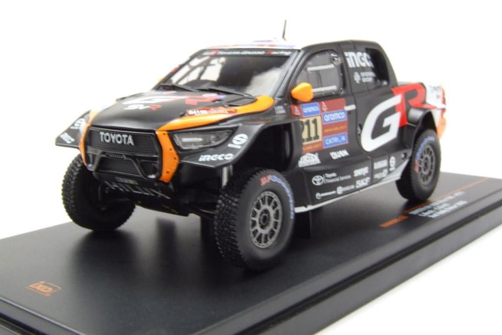 IXO 1:43 Toyota GR DKR Hilux Evo T1+, Rally Dakar, 2025, #211, L.Henk/C.Brett