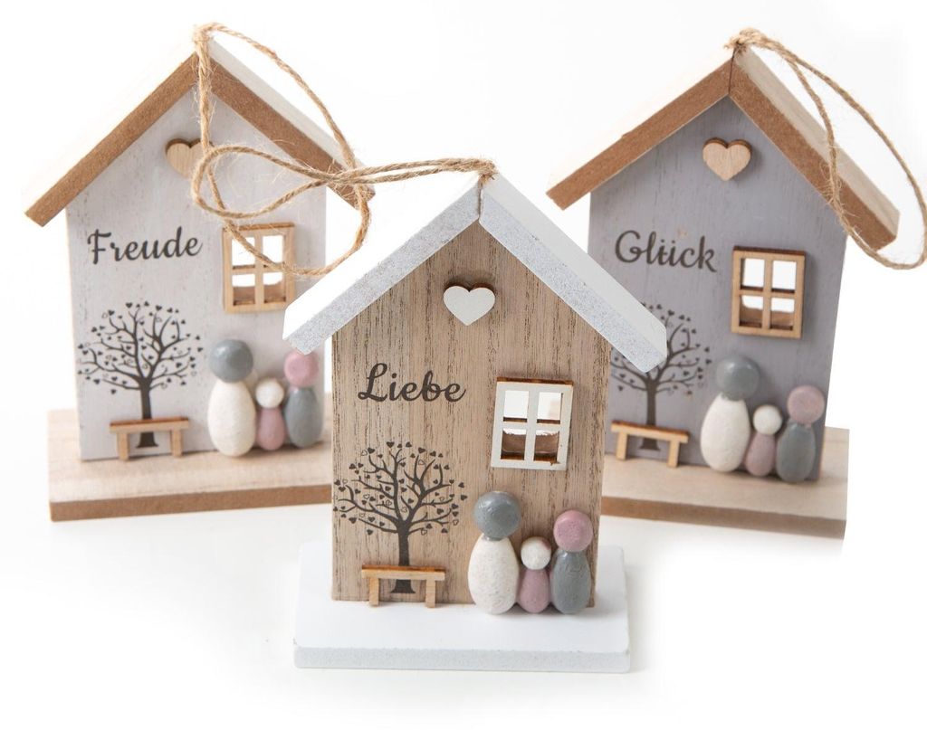 Logbuch-Verlag 3 Holzhäuser zum Aufhängen Deko Haus Liebe Glück Freude Geschenk Set Familie Dekoration Frühling Ostern 16,5 x 10 cm