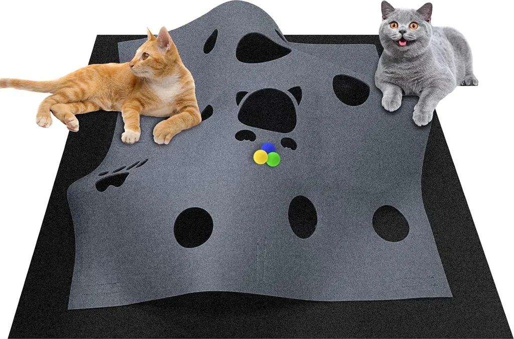 Protégez vos meubles avec ce tunnel chat et tapis à griffer en feutre