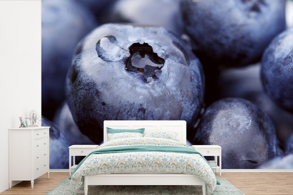 MuchoWow Fototapete für Wohnzimmer oder Schlafzimmer Wandtapete Vinyl Motivtapete Nahaufnahme von frischen Heidelbeeren - 600x400 cm - Vinyltapeten