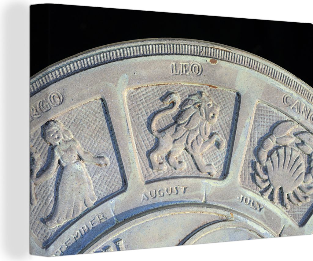 OneMillionCanvasses - Leinwandbilder - 140x90 cm, Das Sternbild des Löwen auf einer Sonnenuhr, Wandbilder Kunstdruck Wanddekoration - Foto auf L...