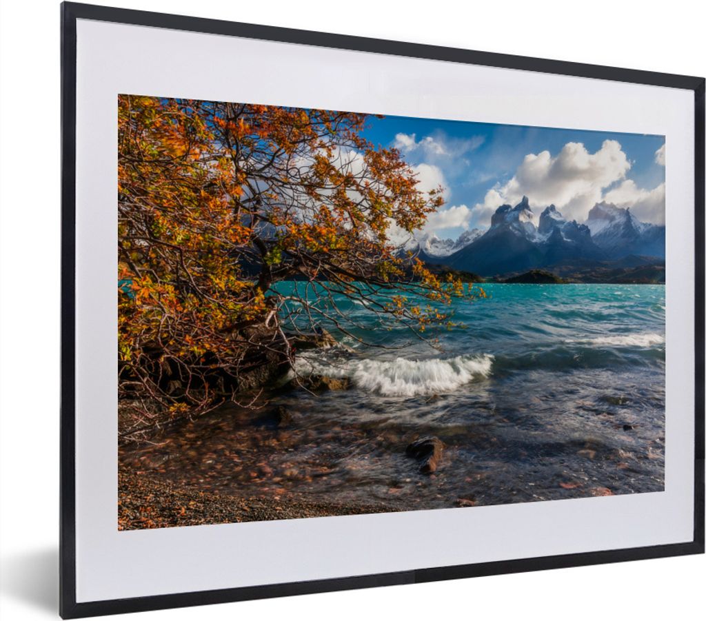 MuchoWow MuchoWow Gerahmtes Poster Mehr Pehoe im Torres del Paine National Park in Chile 40x30 cm - Poster mit zchwarzem Bilderrahmen - Bilderr...