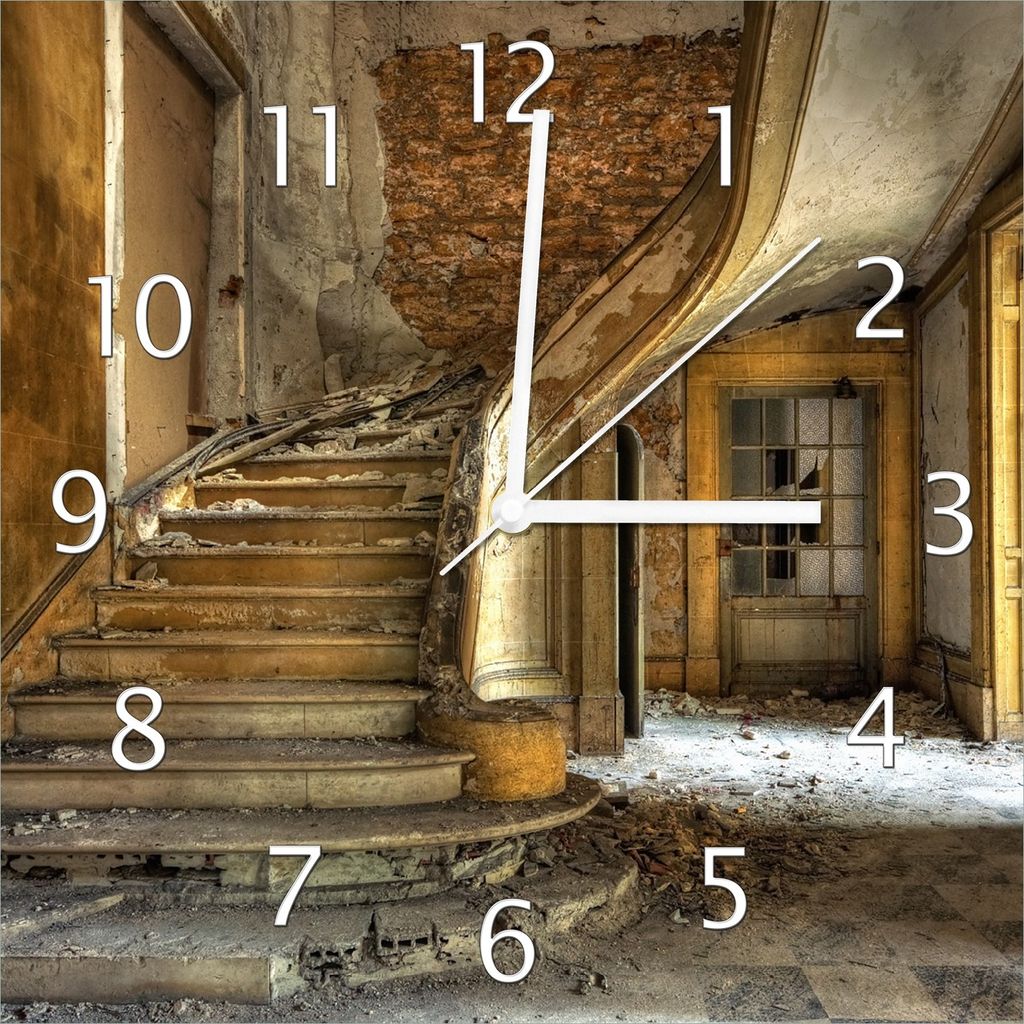 Wallario Design Wanduhr Massive Steintreppe in herrenlosem Haus aus Echtglas, Größe 30 x 30 cm