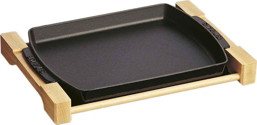 Staub Guss Teller mit Holzunterlage, rechteckig Schwarz 33 cm x 23 cm