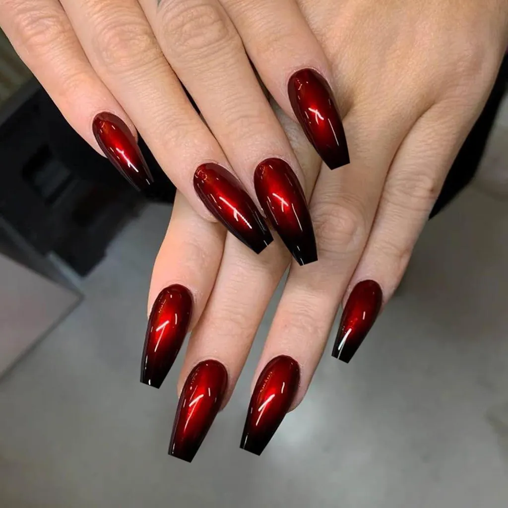 Ongles Acryliques Dégradés Rouge Noir Forme Cercueil Moyen 24 Pièces