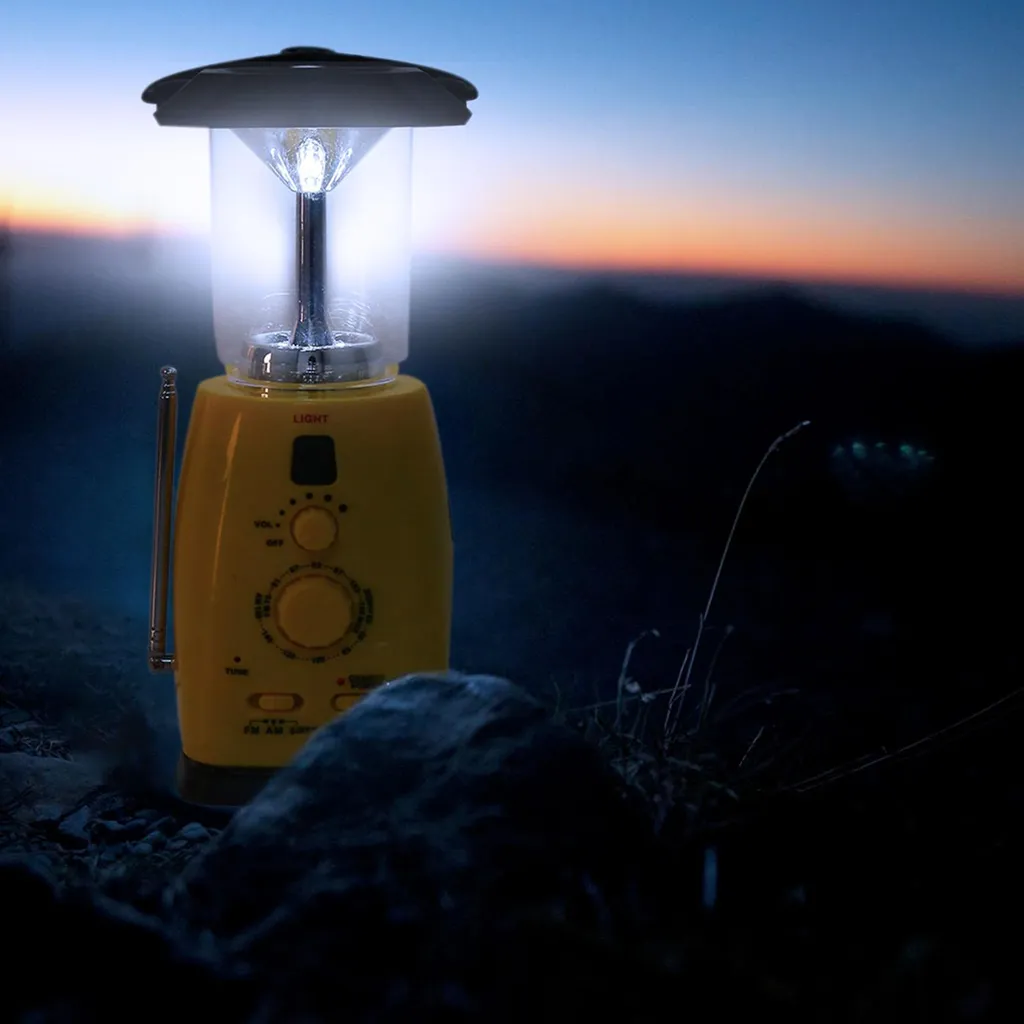 Lampe torche LED manivelle dynamo et USB avec éclairage longue durée - 4