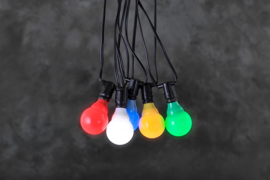 Konstsmide - LED System Erweiterung, Biergartenkette, bunt, 30 kalt weiße Dioden/10 bunte Birnen, Außen (IP44), schwarzes Soft-Kabel ; 4641-507