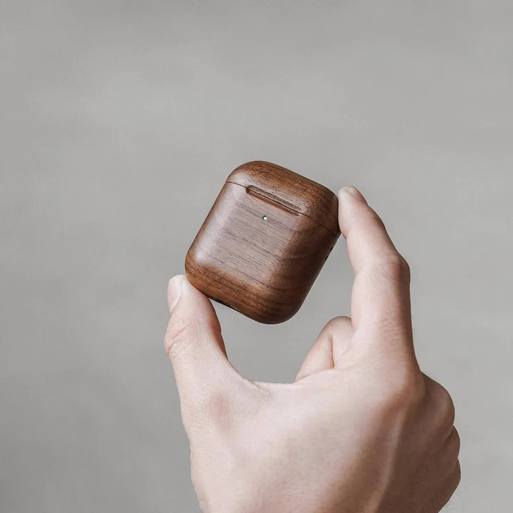 Cover AirPods Woodcessories ECO505 - BioCase Colorata ed Eco-Friendly