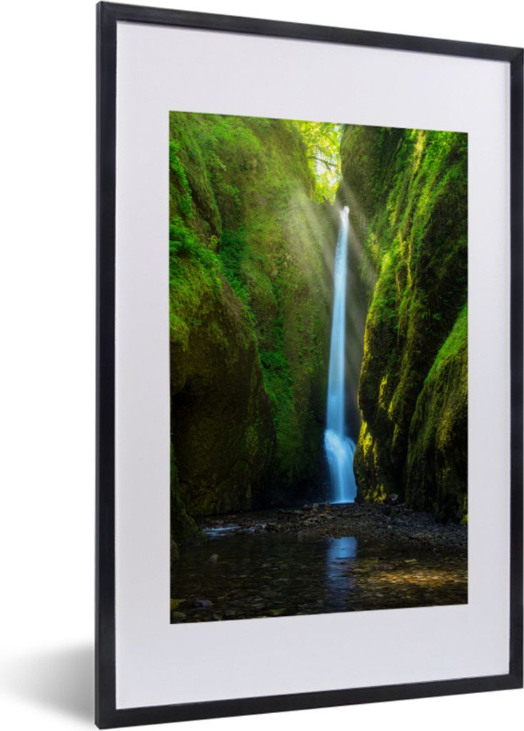 MuchoWow MuchoWow Gerahmtes Poster Wasserfall - Sonne - Grün 40x60 cm - Poster mit zchwarzem Bilderrahmen - Poster in Rahmen