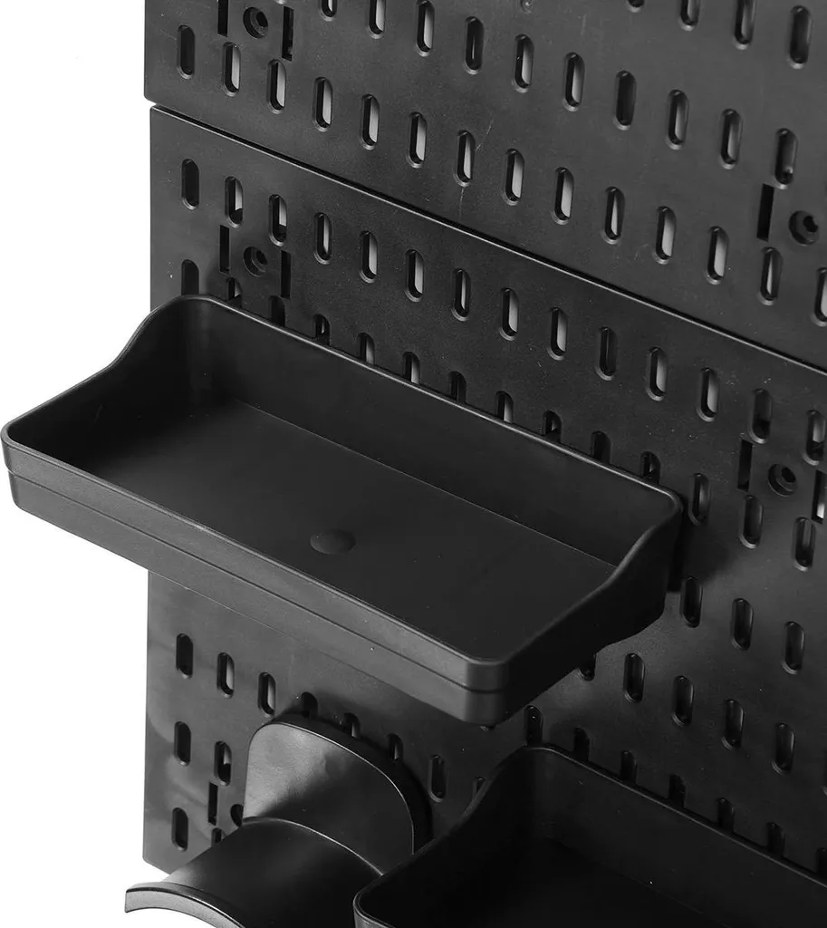 Libérez de l'Espace avec ce Panneau Perforé Pegboard Mural Noir