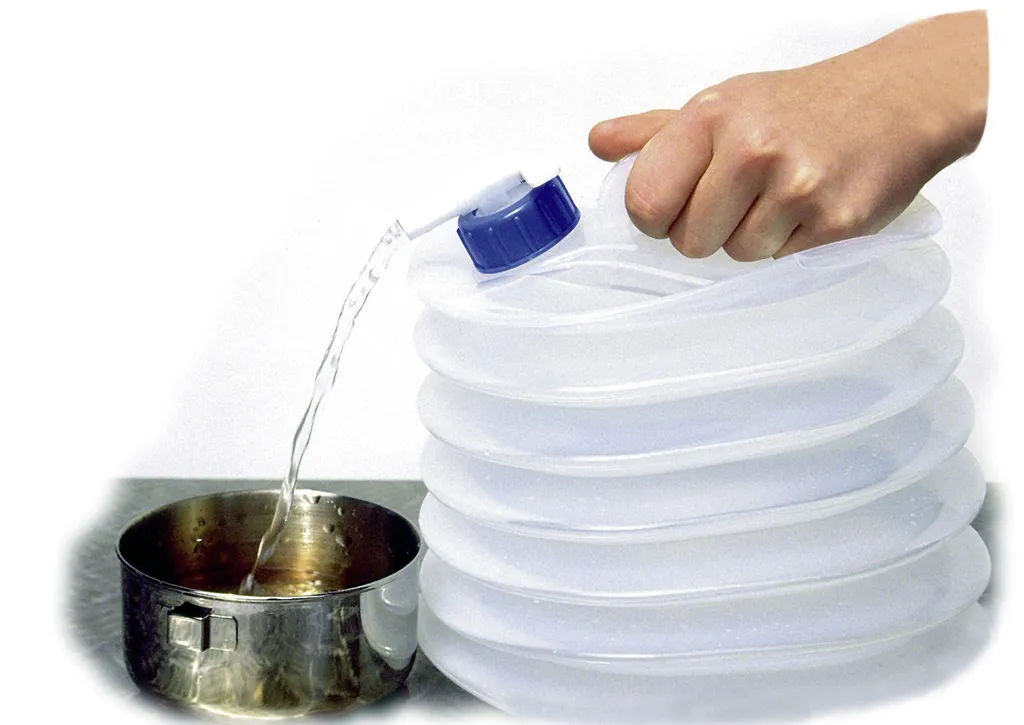 Bidon pliable 8 L Coghlans : Ne manquez plus jamais d'eau en bivouac