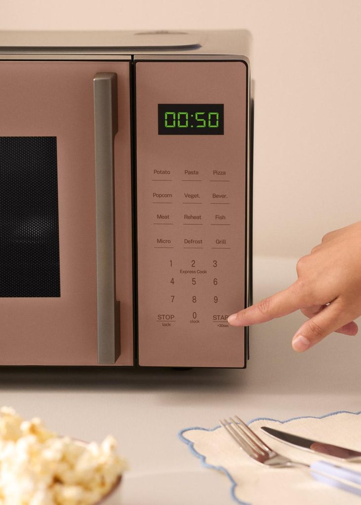 MICROWAVE STUDIO - Mikrowelle 23L mit Grill- und Backfunktion 1000W