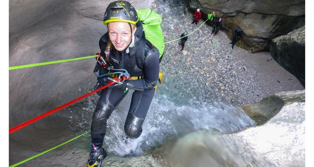 Jochen Schweizer Canyoning Einsteigertour Mariazell; Erlebnis verschenken oder selbst erleben; Gutschein gültig für 1 Person Gruppengröße: 6-10...