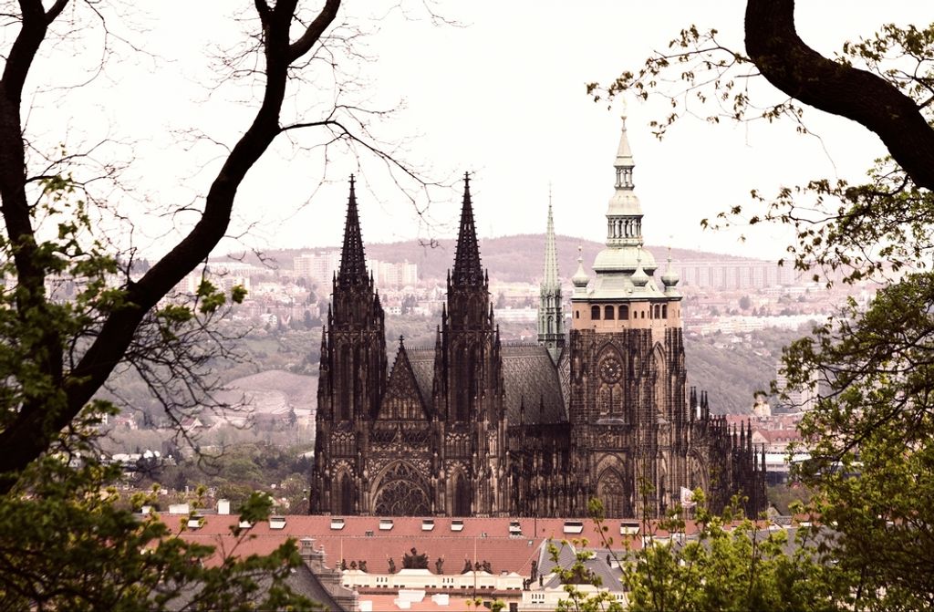 hansepuzzle 62585 - Prag Puzzle, 500 Teile, Orte, 46,0 x 30,0cm mit hochwertiger Aufbewahrung, Kartonbox und wiederverschließbarem Beutel