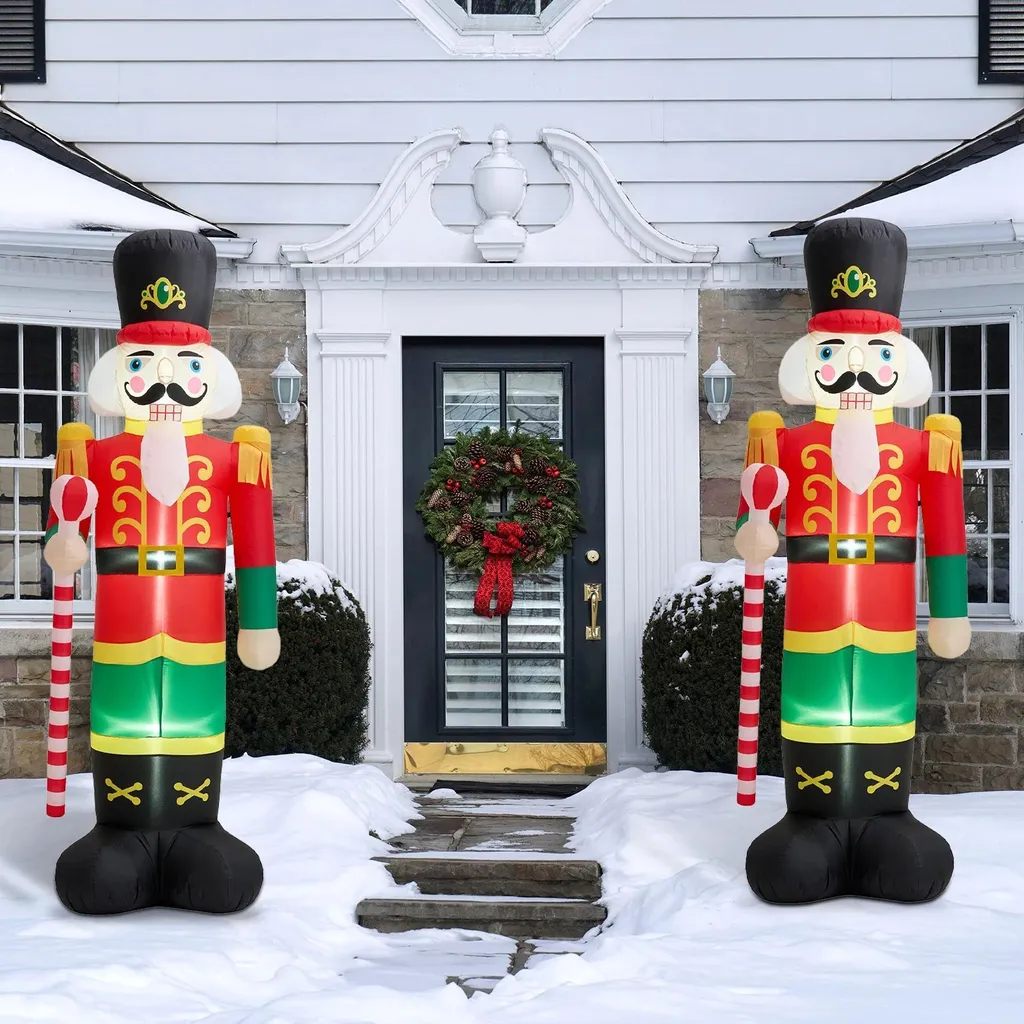 Décoration de jardin Noël : Casse-noisettes gonflable jaune 2,44 m
