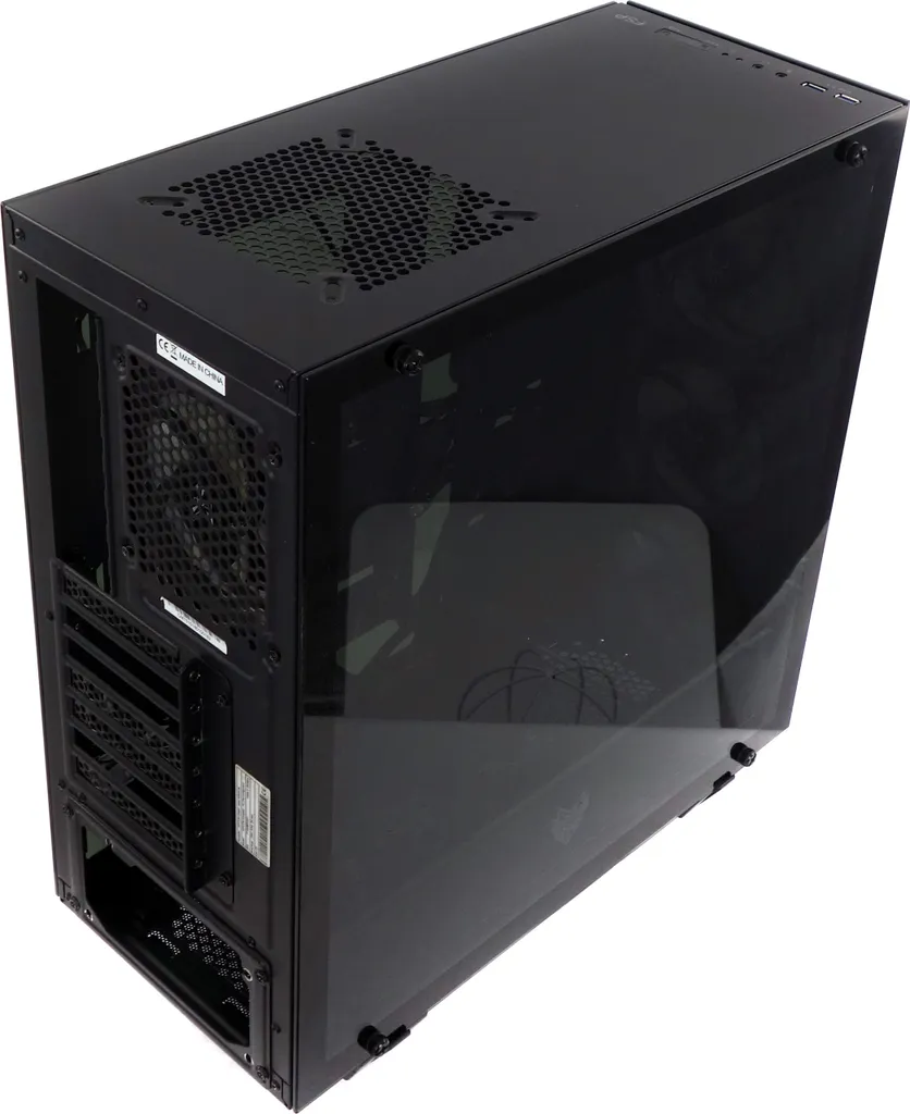 Boîtier PC Fortron CMT340 Plus pour Setup Gaming Haute Performance et ATX