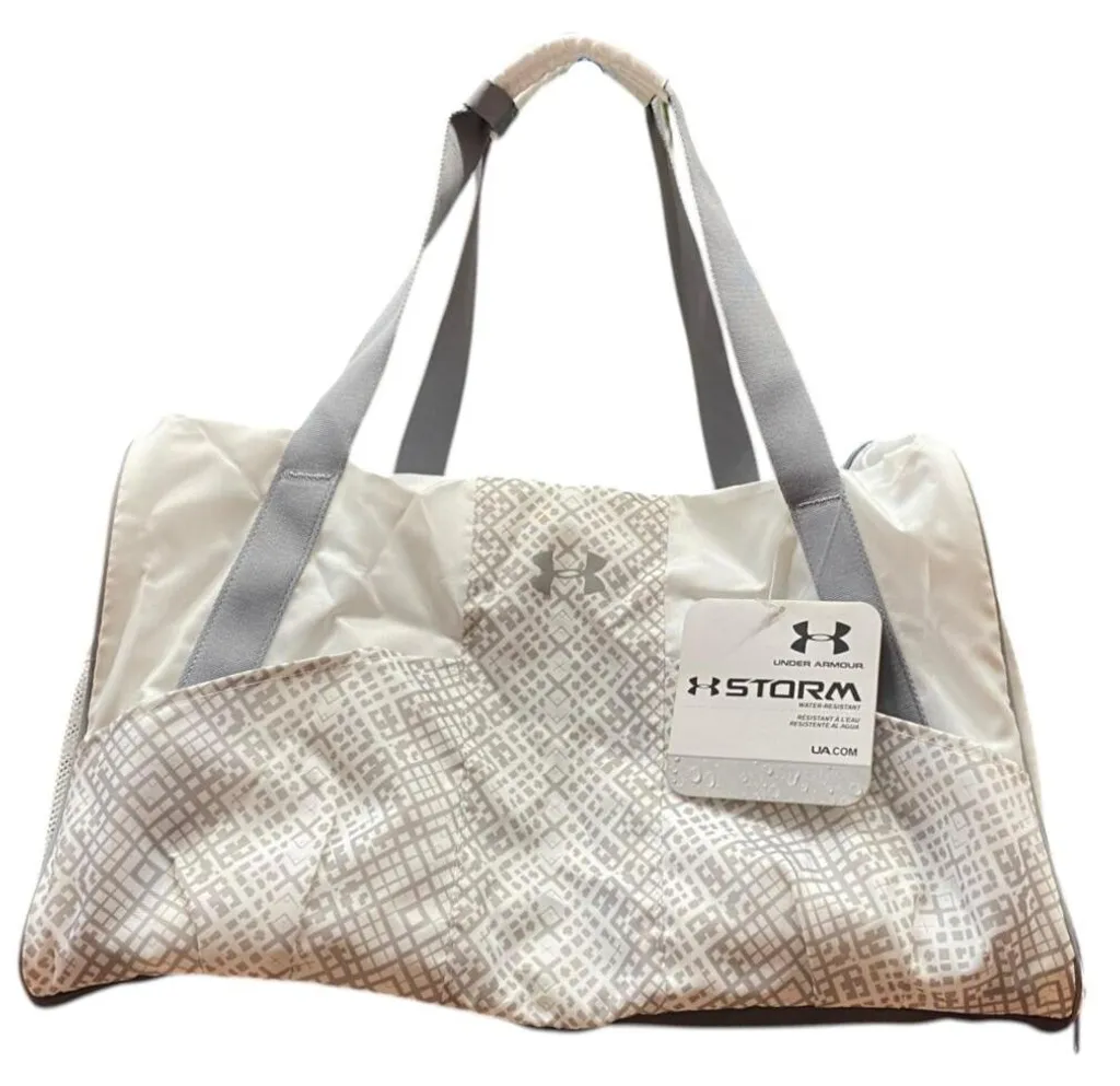 Sac porté épaule chic pour femme style citadin avec finitions dorées