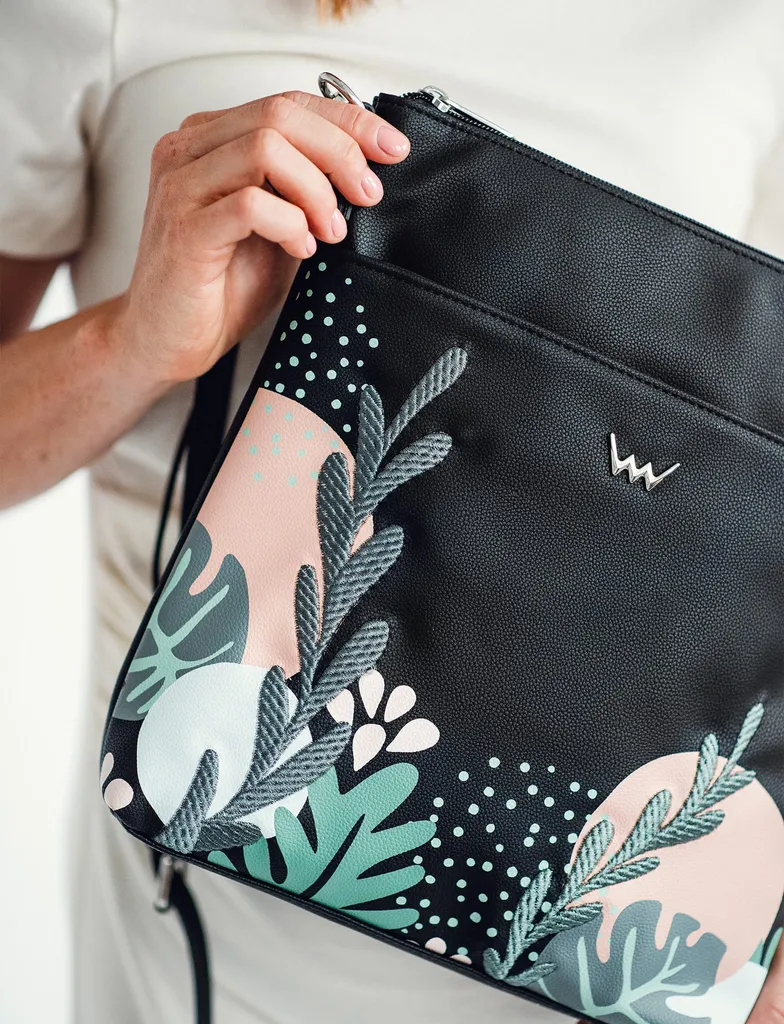 Sac Vuch Smokie Desert Noir - Solution de Rangement Compacte et Légère