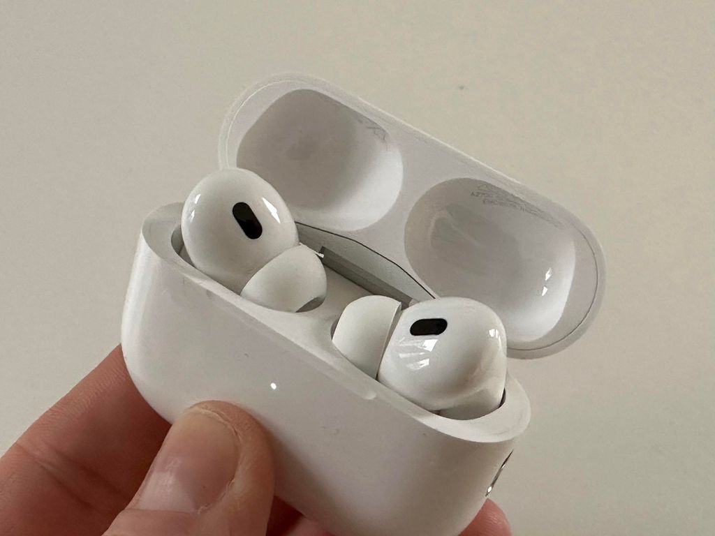 APPLE Refurbished Grade A AirPods Pro 2