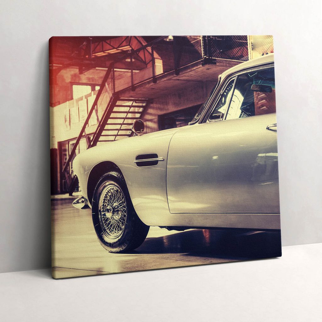 Aston Martin DB5 – Leinwandbild Wandbild – 60x60 cm – Leinwandbilder – Wandbilder – Schlafzimmer – Flur