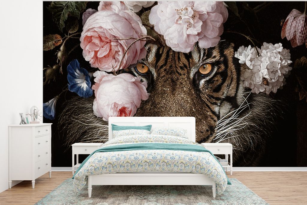 MuchoWow Fototapete für Wohnzimmer oder Schlafzimmer Wandtapete Vinyl Motivtapete Tiger - Blumen - Rosen - 320x240 cm - Tapeten