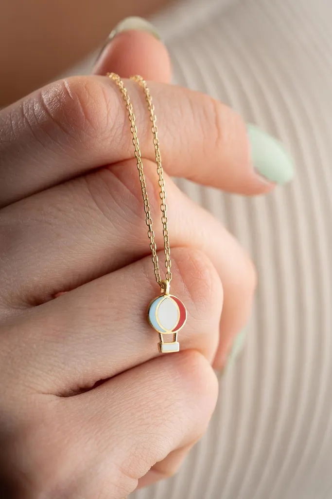 Collier Montgolfière Émaillée en Argent 925 - Finition Or et Design Fin