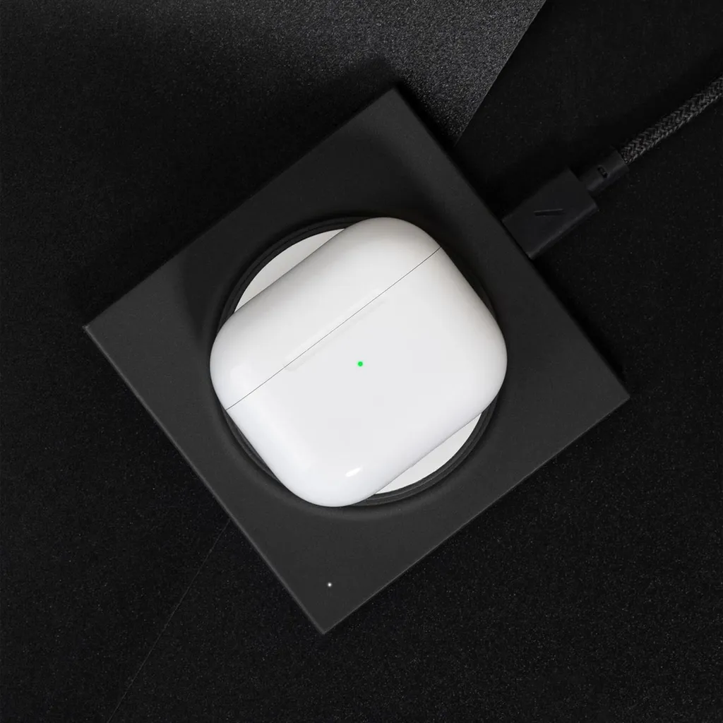 Station de charge induction magnétique Native Union Drop pour iPhone Noir - 9