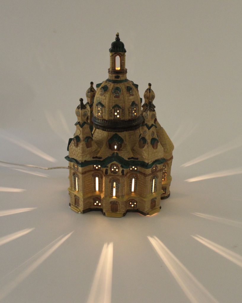 Wurm - Lichthaus Frauenkirche Dresden aus Porzellan Produktbild 