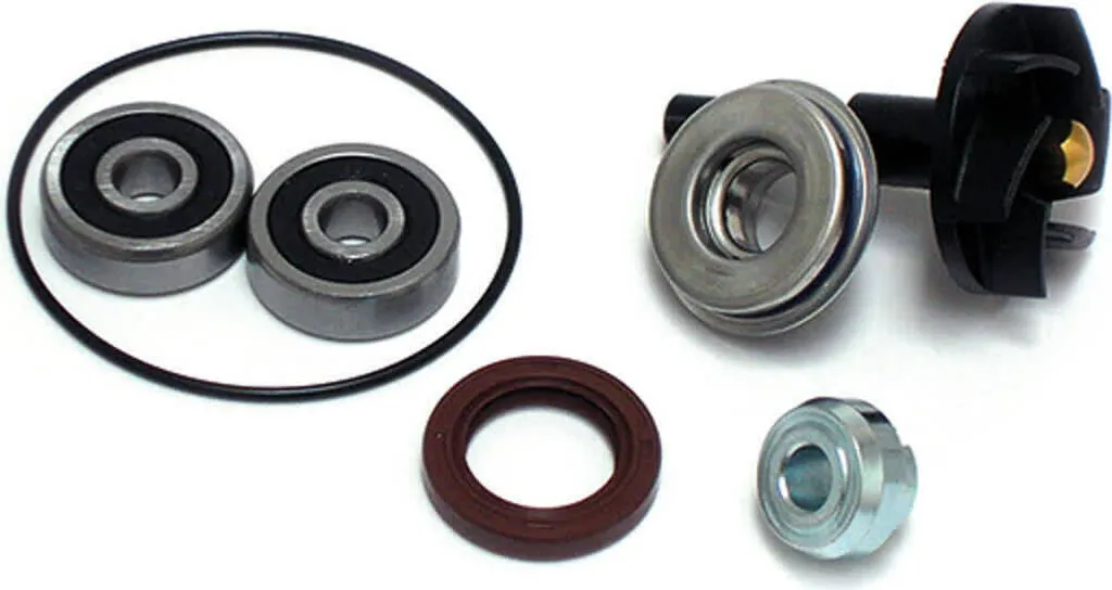 Réparer fuite pompe à eau scooter Piaggio GTS 300 avec kit complet SGR
