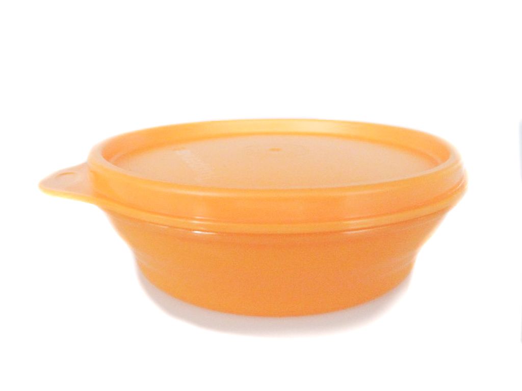 TUPPERWARE Kühlschrank 240 ml Weiß Frische-Turm Dose Produktbild 