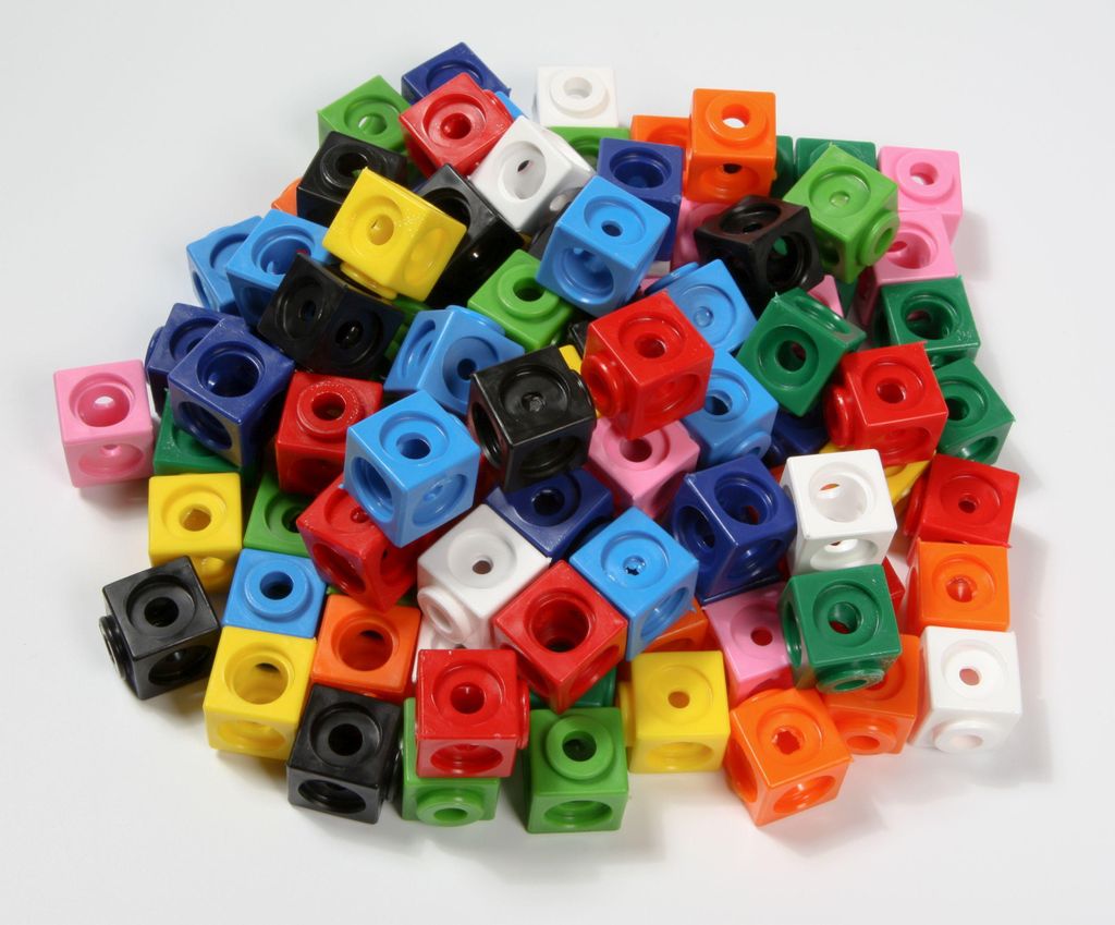 100 cubes à assembler 10 couleurs 1,7cm Image du produit 
