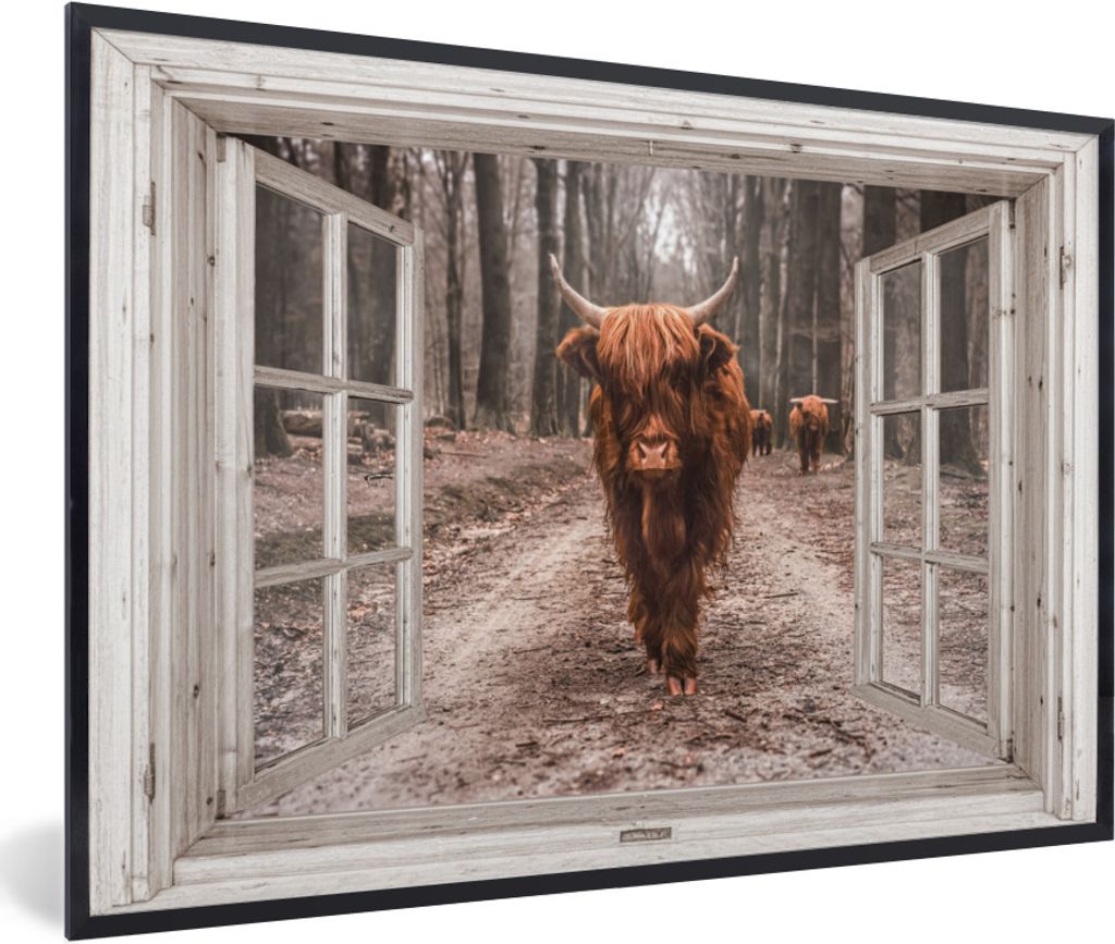 MuchoWow Gerahmtes Poster Ansicht - Schottischer Highlander - Fenster 90x60 cm - Poster mit Schwarzem Bilderrahmen Wandposter Rahmen Foto Bilder ...