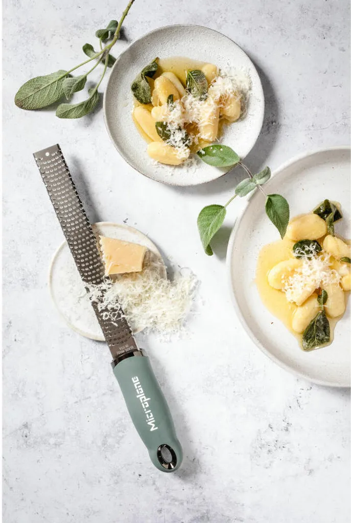 Microplane 46727E Zester Eucalyptus Green - Utensile Design Gourmet - 17