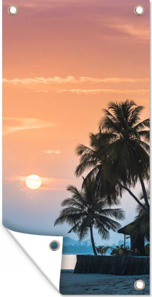 MuchoWow 40x80 cm Outdoor-Poster Gartendeko Sichtschutz Garten Poster für den Garten Sonnenuntergang auf einer Insel mit den Silhouetten von Palmen