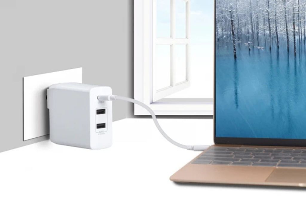 SYSTEM-S Quick Charge 2.0 3-Fach Mehrfach Ladeadapter 2x USB A 2.0 Eingang und 1x USB 3.1 Typ C Eingang Netzteil Ladegerät Schnellladegerät Lades...