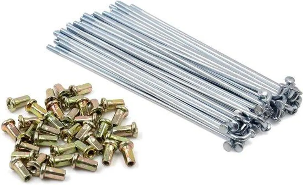 Réparer une roue voilée avec 36 rayons moto 150mm filetage 4mm acier
