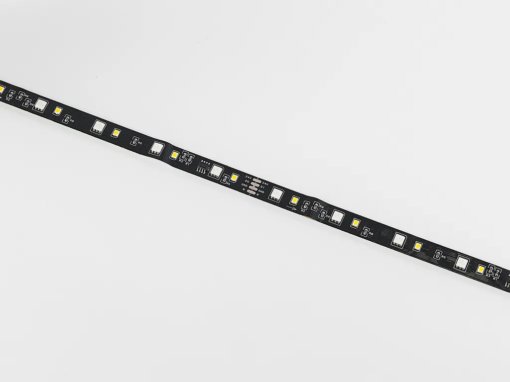 Striscia LED RGBWW 5m per PC e TV: Luce Dimmerabile Professionale - 9