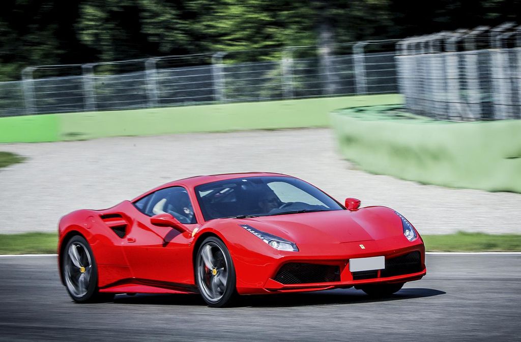 mydays Ferrari 488 GTB selber fahren Stevelot (1 Rdn.); Erlebnis verschenken oder selbst erleben; Gutschein für 1 Person(en)