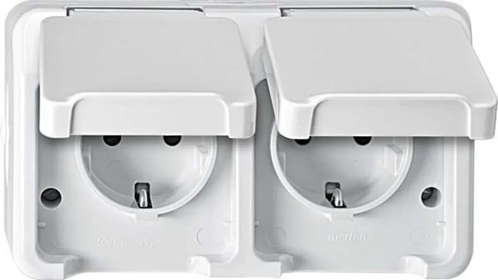 Prise double pour garage et atelier Merten AQUASTAR grise horizontale