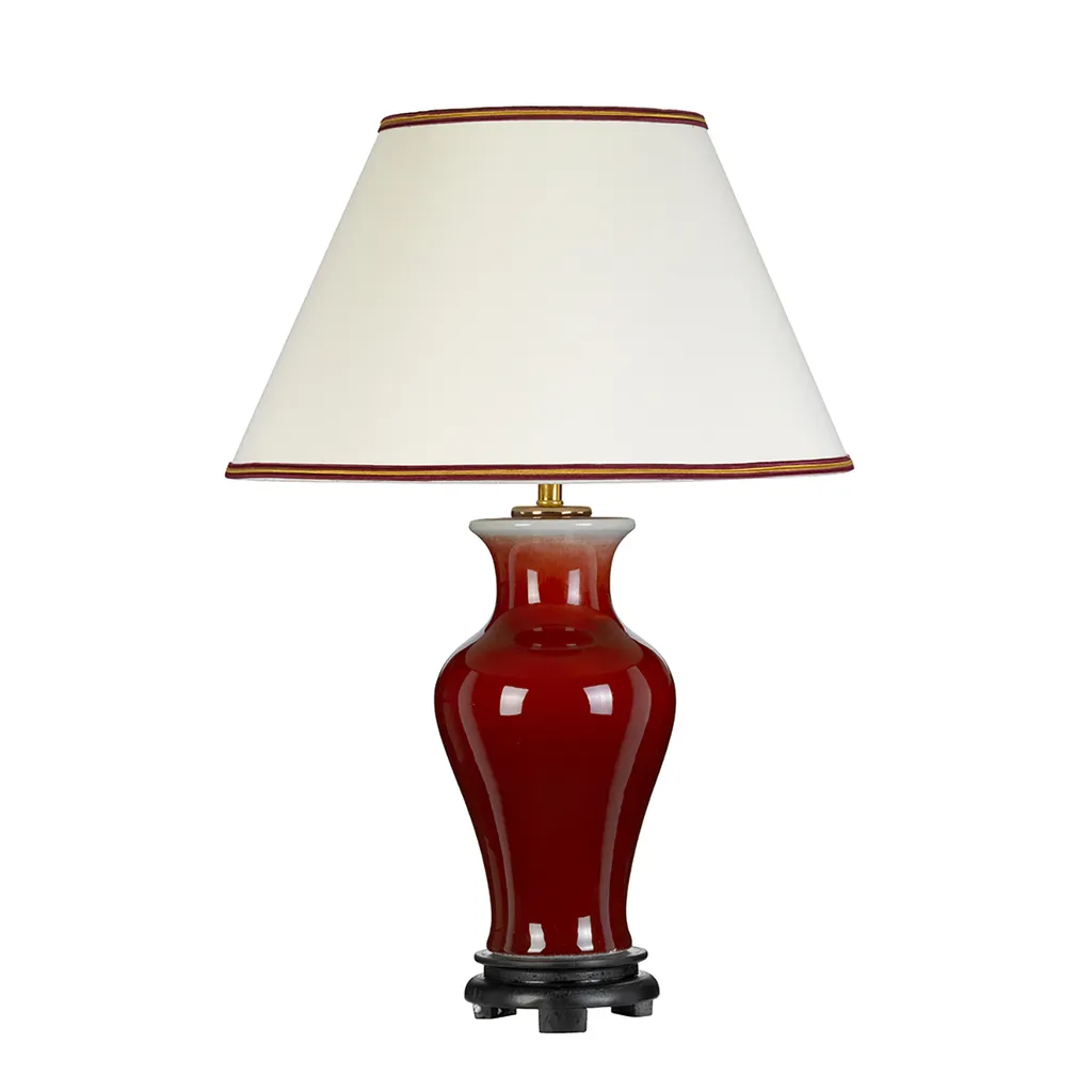 Lampe de salon Majin rouge et crème pour ambiance cosy et design