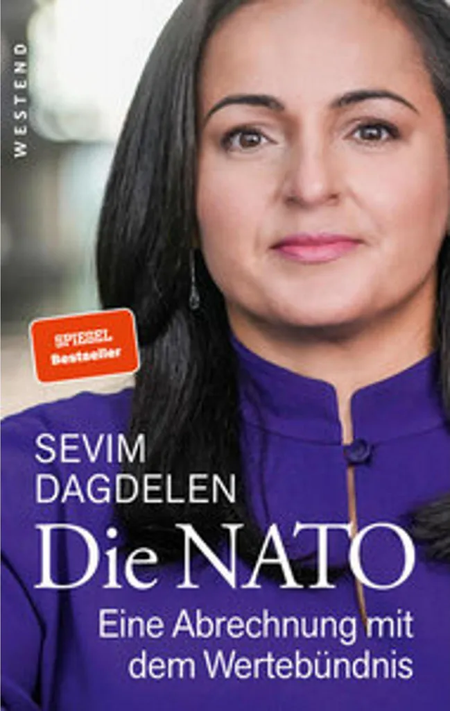 Die NATO Ouvrage de Référence pour Études en Relations Internationales