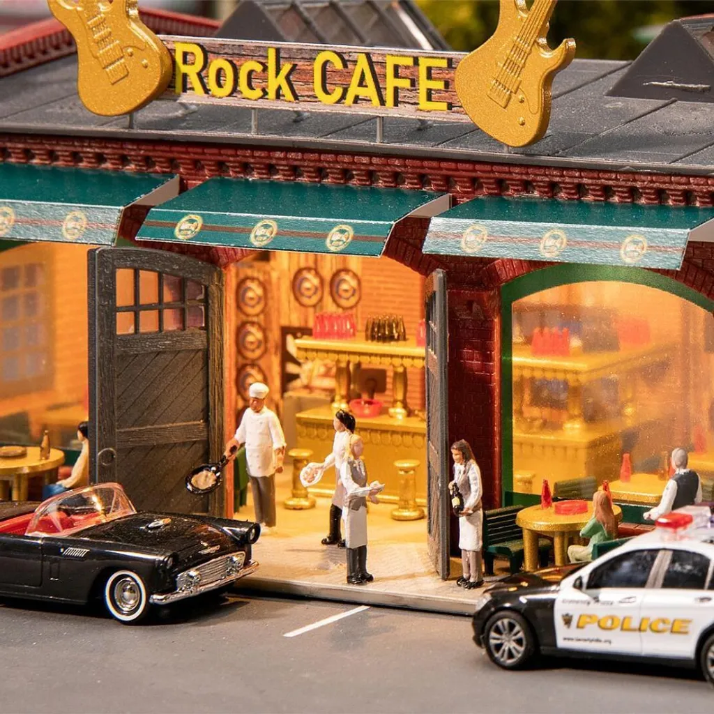 Kit Faller 130149 Rock Café H0 avec Façade Décorative et Accessoires
