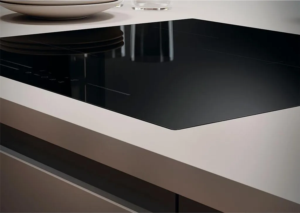 Table induction Candy CI633MCBB 7200 W à commandes tactiles - Noir 60cm - 7