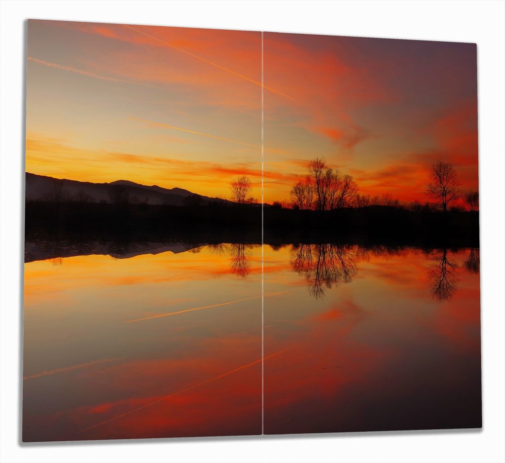 Wallario Herdabdeckplatte aus Glas, Größe 60 x 52 cm 2-teilig, Motiv Abendrot am Himmel über einem See