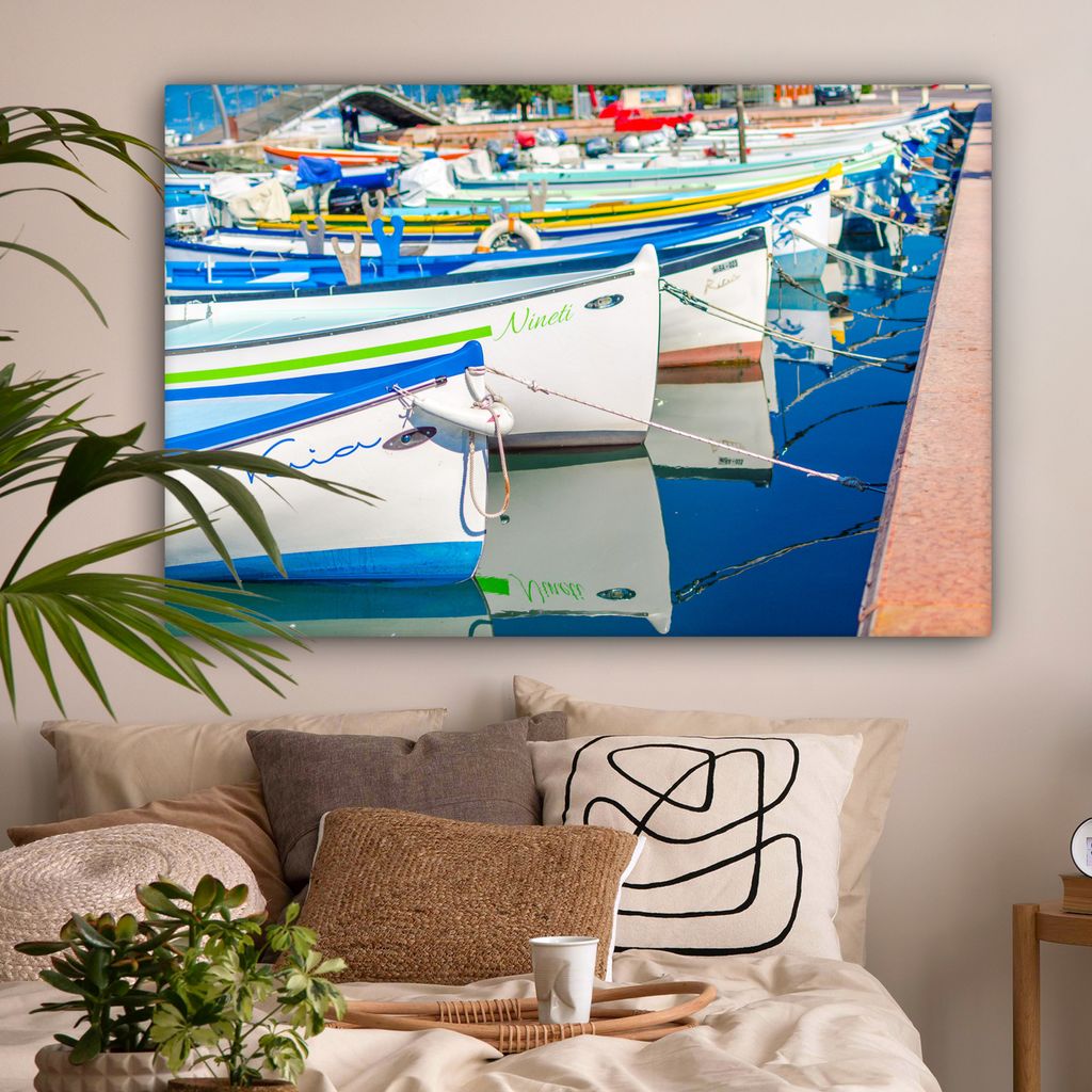OneMillionCanvasses - Leinwandbilder - 140x90 cm, Gardasee - Boote - Steg, Wandbilder Kunstdruck Wanddekoration