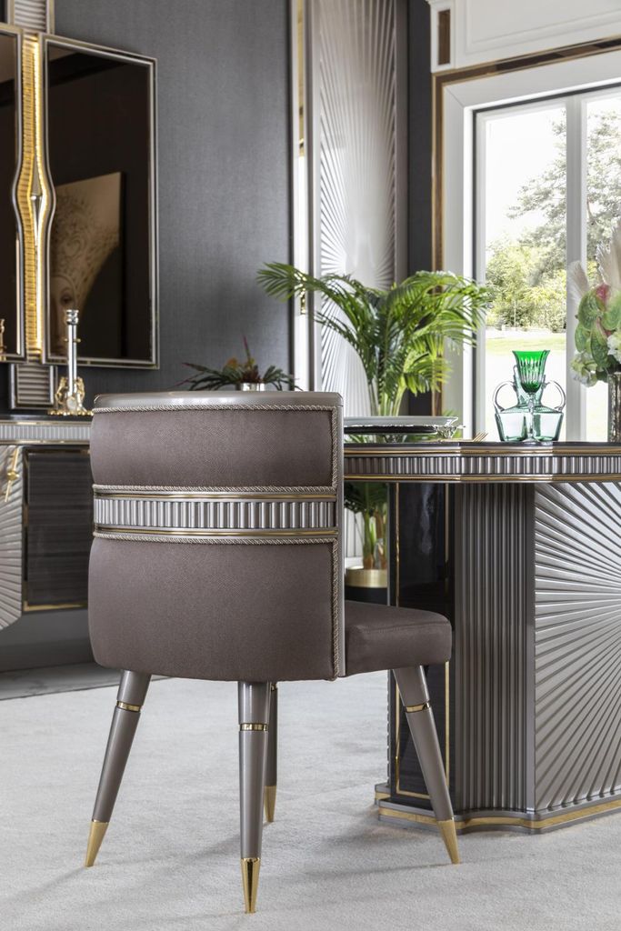 Esszimmer Set Grau Esstisch 4x Stühle Elegantes Anrichte Spiegel 7tlg.