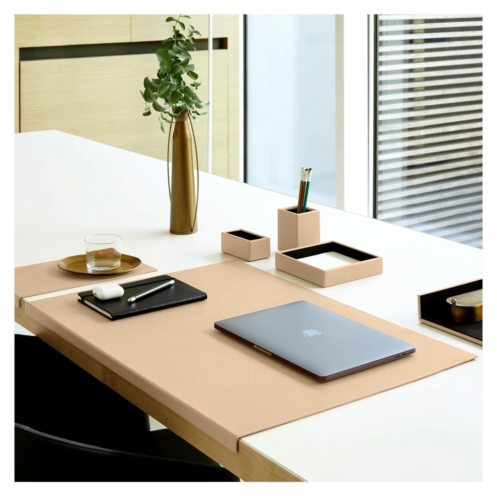 Adamantis - Gewinkelte Schreibtischunterlage echtem Leder Beige cm 70x50 - Modernes Design, Innenseele aus Stahl mit L-geformtem Vorderprofil und r...