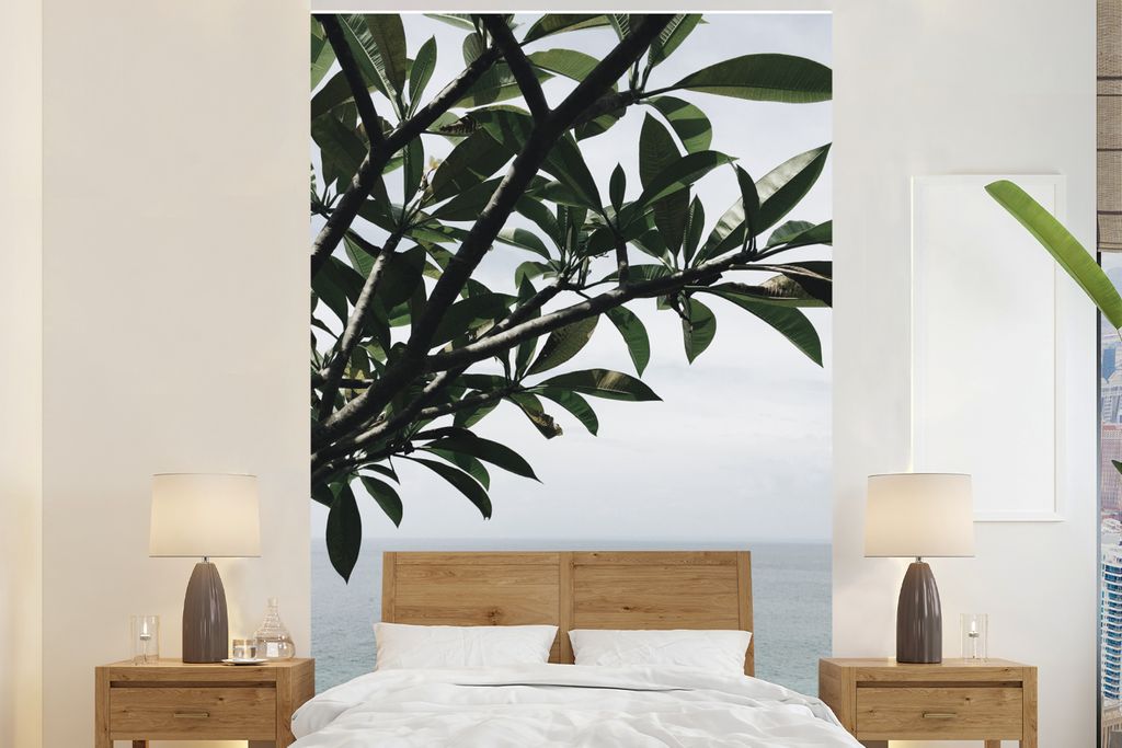 MuchoWow Fototapete für Wohnzimmer oder Schlafzimmer Wandtapete Vinyl Motivtapete Baum - Laub - Meer - 170x260 cm - Wohnzimmertapete