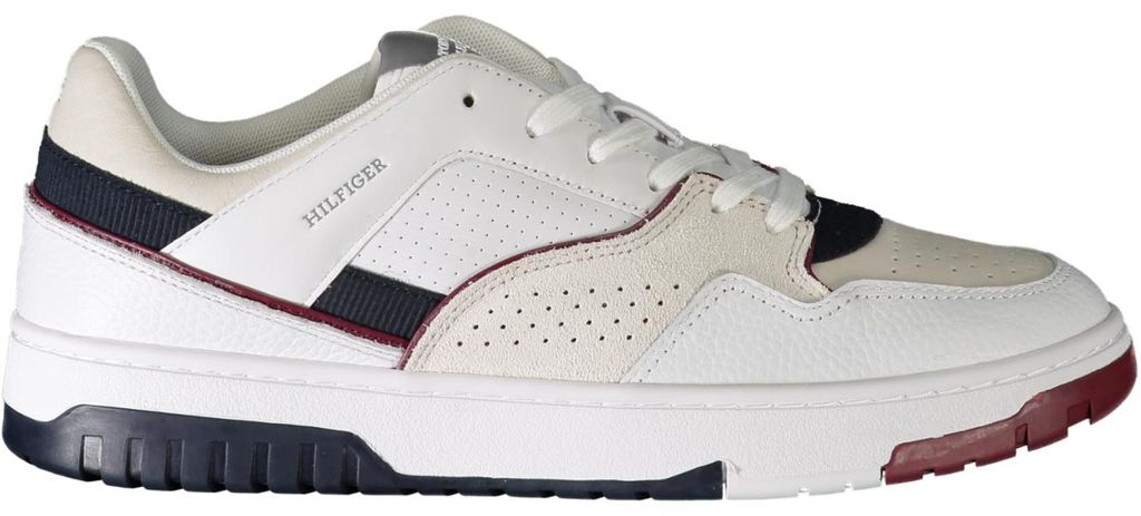 Moderner Herrensneaker in Weiß mit kontrastierenden Details und Logo